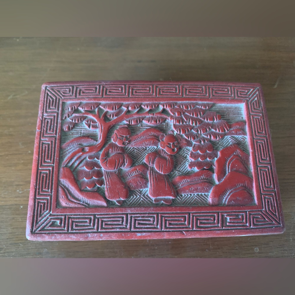 Vintage Cinabar Laquer carved box